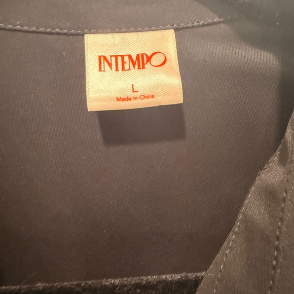 Elegant Black Wrap Dress - Picture 2 of 3